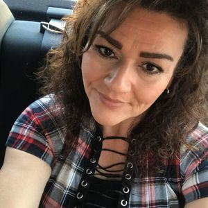 Meet your Posher, Toni ayala